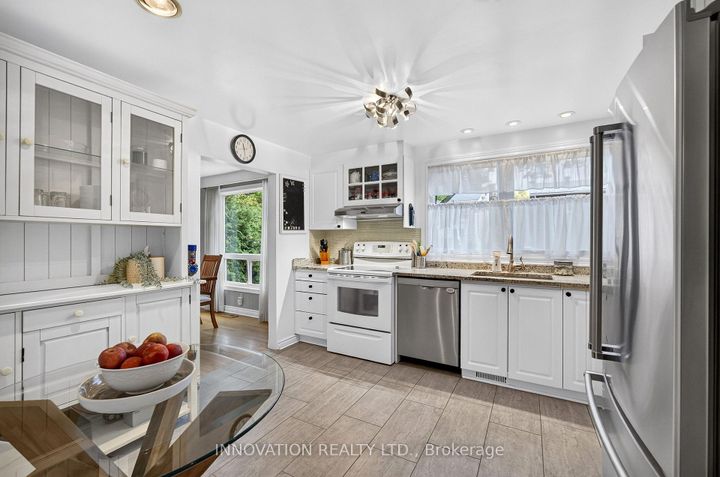 Photo 16 at 11 Welkin Crescent, Nepean (Borden Farm/Stewart Farm/Carleton Heights/Parkwood Hills), Ottawa