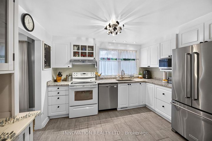 Photo 17 at 11 Welkin Crescent, Nepean (Borden Farm/Stewart Farm/Carleton Heights/Parkwood Hills), Ottawa