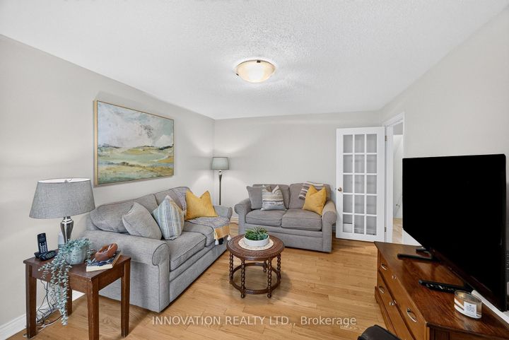 Photo 20 at 11 Welkin Crescent, Nepean (Borden Farm/Stewart Farm/Carleton Heights/Parkwood Hills), Ottawa