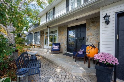 Photo 2 at 11 Welkin Crescent, Nepean (Borden Farm/Stewart Farm/Carleton Heights/Parkwood Hills), Ottawa
