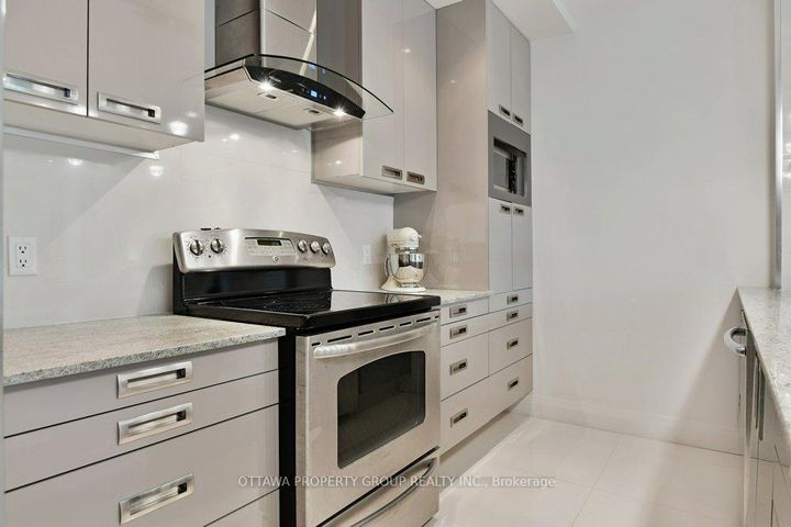 Photo 14 at 10 Chestnut Street, Ottawa East, Ottawa