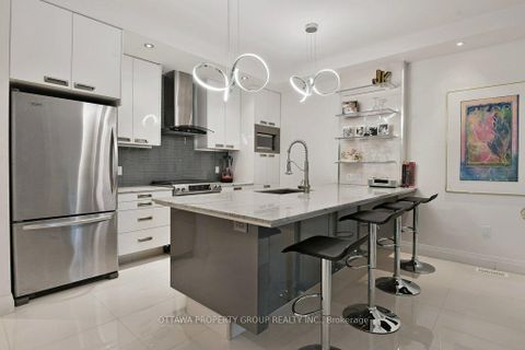 Photo 4 at 10 Chestnut Street, Ottawa East, Ottawa
