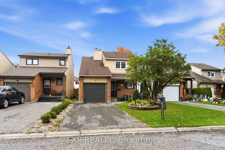 Photo 0 at 7 Fulham Court, Nepean (On the Green), Ottawa