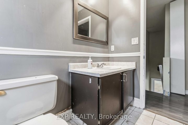 Photo 16 at 7 Fulham Court, Nepean (On the Green), Ottawa