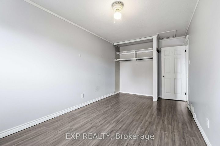 Photo 18 at 7 Fulham Court, Nepean (On the Green), Ottawa