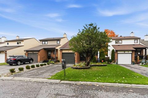 Photo 1 at 7 Fulham Court, Nepean (On the Green), Ottawa