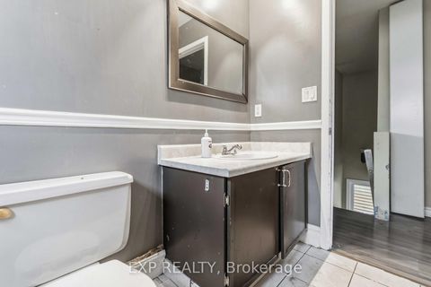 Photo 16 at 7 Fulham Court, Nepean (On the Green), Ottawa