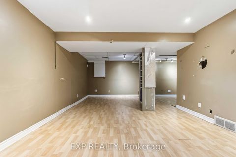 Photo 28 at 7 Fulham Court, Nepean (On the Green), Ottawa
