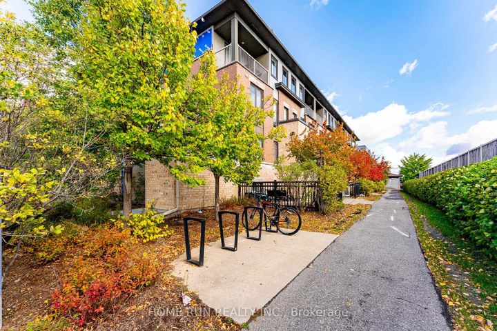 Photo 5 at 770B Chapman Mills Drive, Nepean (Strandherd), Ottawa
