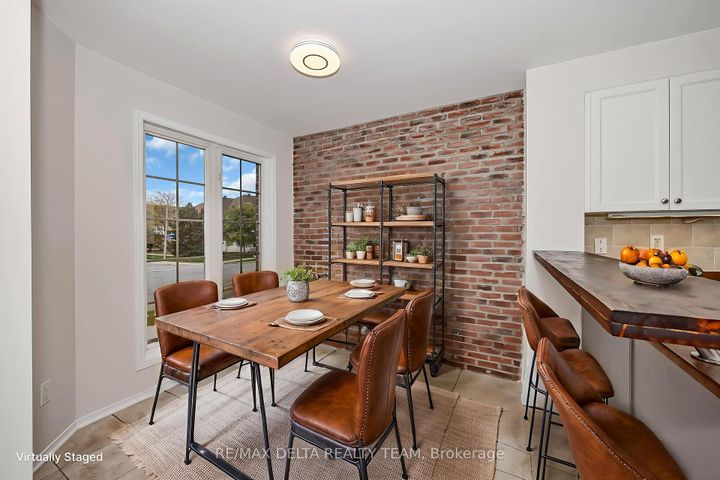 Photo 4 at 900 Longfields Drive, Nepean (Longfields), Ottawa