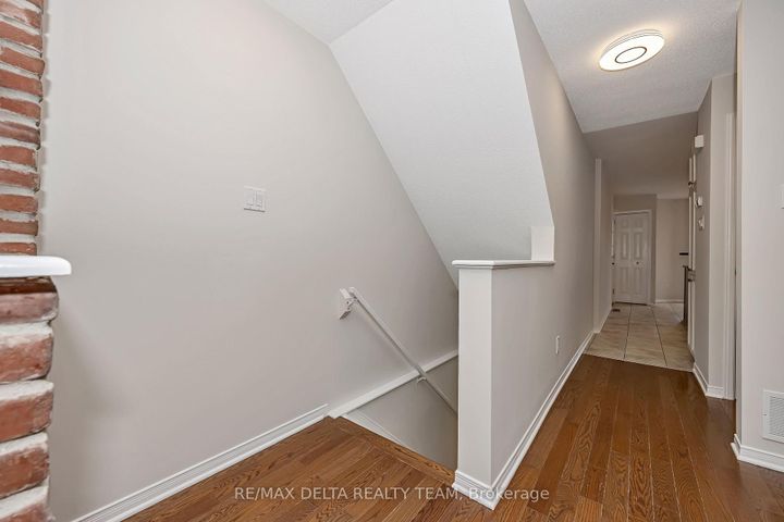 Photo 15 at 900 Longfields Drive, Nepean (Longfields), Ottawa