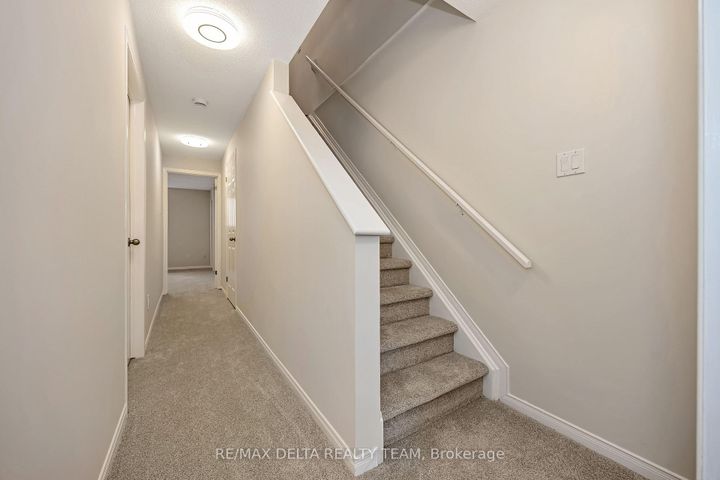 Photo 16 at 900 Longfields Drive, Nepean (Longfields), Ottawa