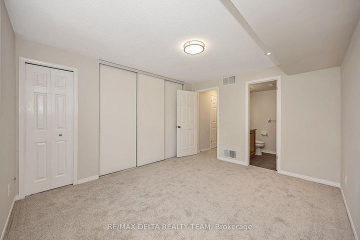 Photo 19 at 900 Longfields Drive, Nepean (Longfields), Ottawa