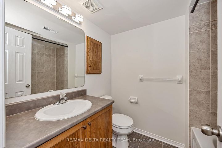 Photo 20 at 900 Longfields Drive, Nepean (Longfields), Ottawa