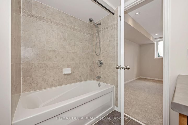 Photo 21 at 900 Longfields Drive, Nepean (Longfields), Ottawa
