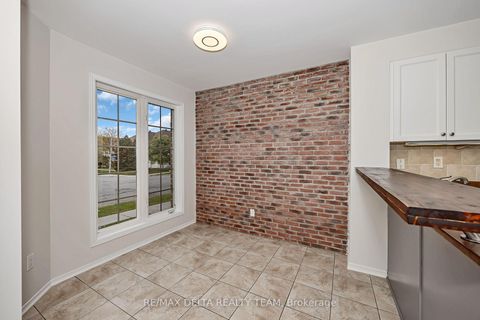 Photo 5 at 900 Longfields Drive, Nepean (Longfields), Ottawa