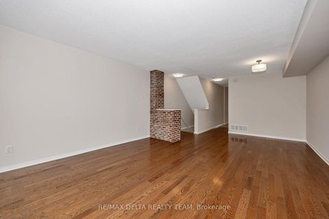 Photo 8 at 900 Longfields Drive, Nepean (Longfields), Ottawa