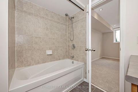 Photo 21 at 900 Longfields Drive, Nepean (Longfields), Ottawa
