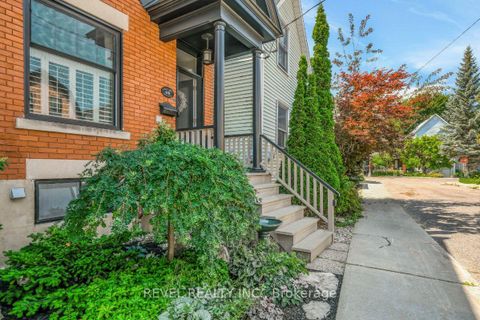 Photo 1 at 46 Newton Street, Glebe, Ottawa