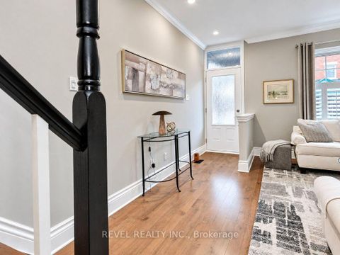 Photo 3 at 46 Newton Street, Glebe, Ottawa