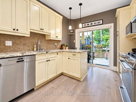 Photo 11 at 46 Newton Street, Glebe, Ottawa