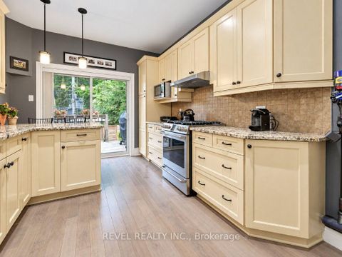 Photo 12 at 46 Newton Street, Glebe, Ottawa
