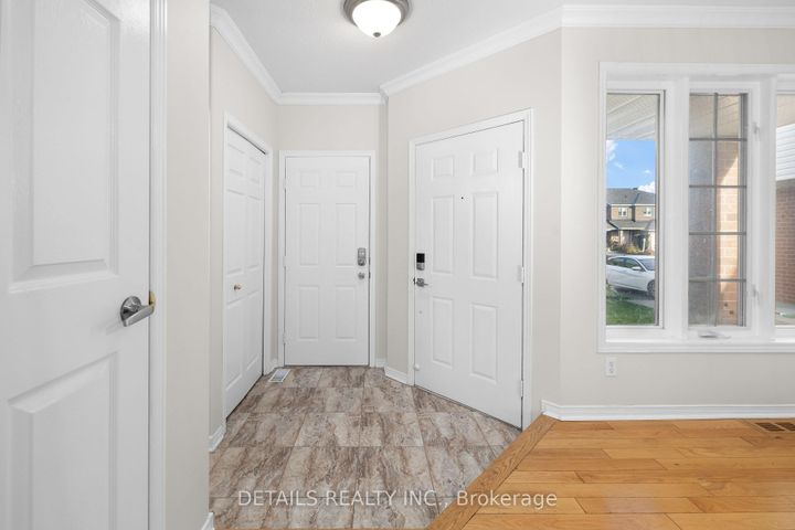 Photo 1 at 106 Woodgate Way, Nepean (Longfields), Ottawa