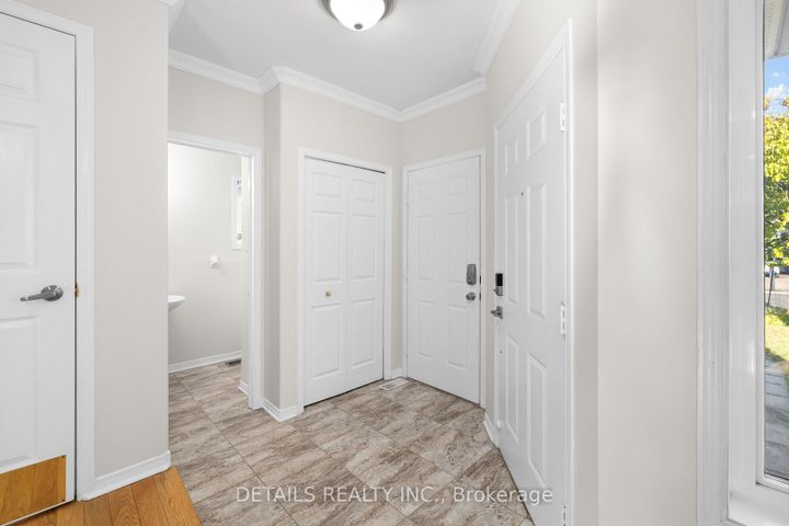 Photo 2 at 106 Woodgate Way, Nepean (Longfields), Ottawa