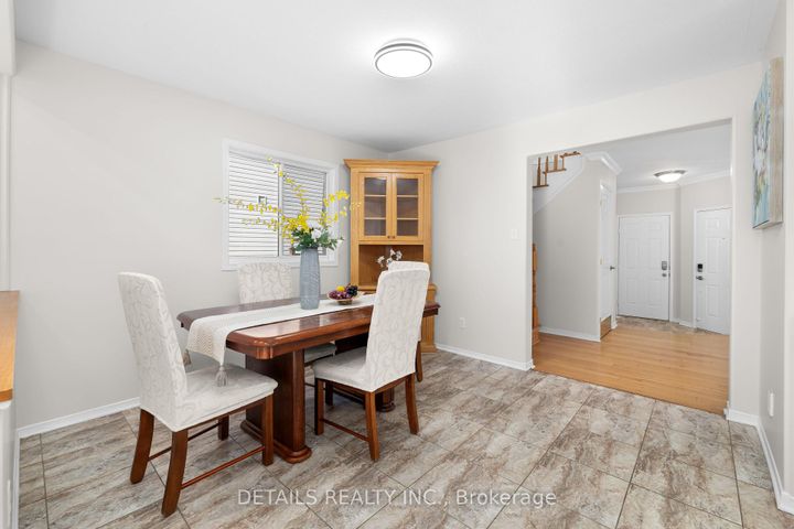 Photo 8 at 106 Woodgate Way, Nepean (Longfields), Ottawa