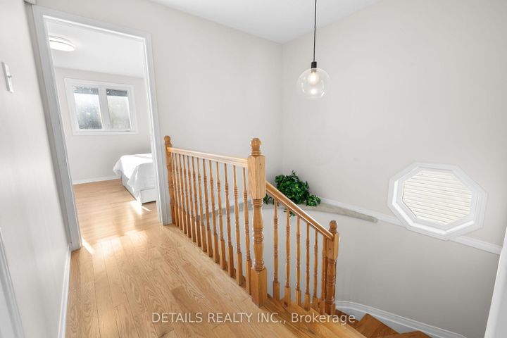 Photo 21 at 106 Woodgate Way, Nepean (Longfields), Ottawa