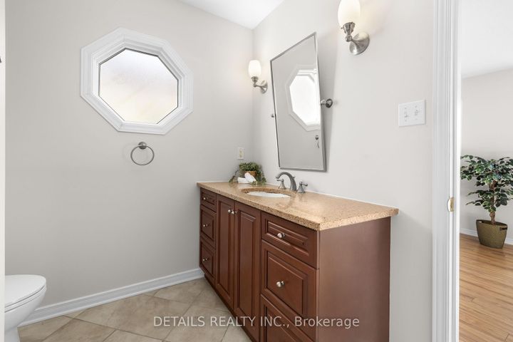 Photo 26 at 106 Woodgate Way, Nepean (Longfields), Ottawa