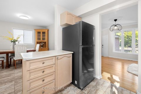 Photo 13 at 106 Woodgate Way, Nepean (Longfields), Ottawa