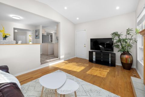 Photo 19 at 106 Woodgate Way, Nepean (Longfields), Ottawa