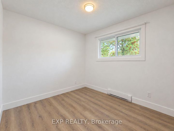 Photo 14 at 1136 Deer Park Road, Nepean (City View/Skyline/Fisher Heights/Parkwood Hills), Ottawa