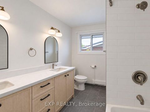 Photo 8 at 1136 Deer Park Road, Nepean (City View/Skyline/Fisher Heights/Parkwood Hills), Ottawa