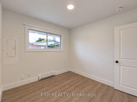 Photo 12 at 1136 Deer Park Road, Nepean (City View/Skyline/Fisher Heights/Parkwood Hills), Ottawa
