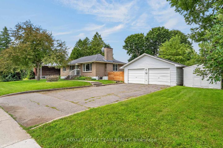 Photo 5 at 125 Norice Street, Nepean (Meadowlands/Crestview), Ottawa