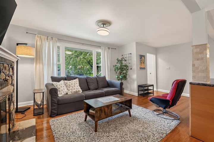 Photo 11 at 125 Norice Street, Nepean (Meadowlands/Crestview), Ottawa