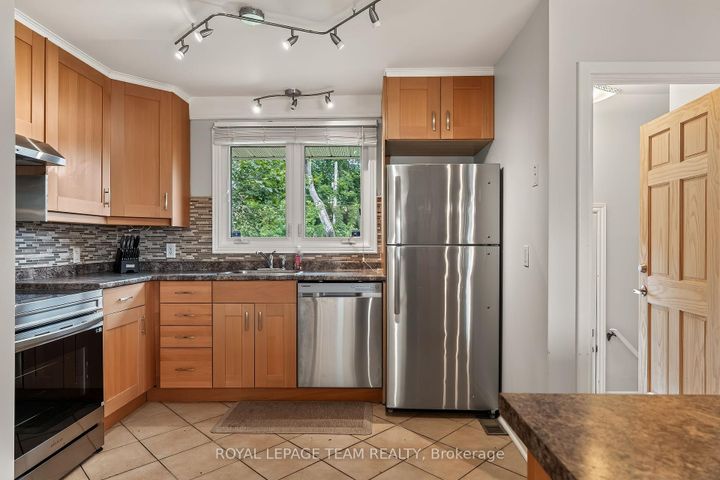 Photo 15 at 125 Norice Street, Nepean (Meadowlands/Crestview), Ottawa
