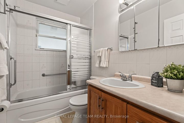 Photo 24 at 125 Norice Street, Nepean (Meadowlands/Crestview), Ottawa