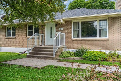 Photo 4 at 125 Norice Street, Nepean (Meadowlands/Crestview), Ottawa