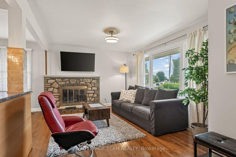 Photo 9 at 125 Norice Street, Nepean (Meadowlands/Crestview), Ottawa