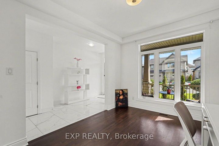 Photo 2 at 529 Peerless Street, Nepean (Cedargrove/Fraserdale), Ottawa