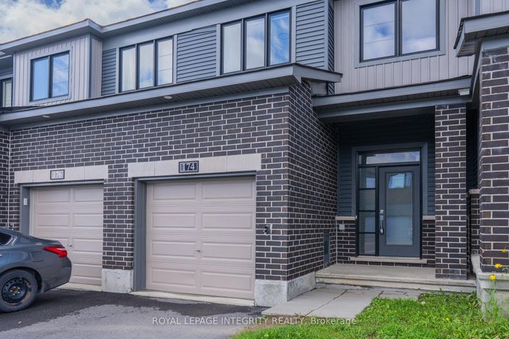Photo 1 at 174 NAMASTE Walk, Nepean (Heritage Park), Ottawa