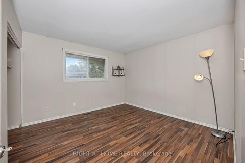 Photo 15 at 24 Largo Crescent S, Nepean (Meadowlands/Crestview), Ottawa