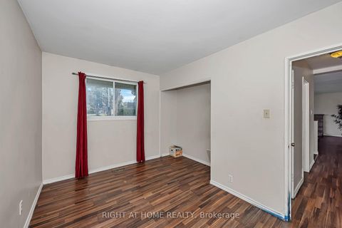Photo 17 at 24 Largo Crescent S, Nepean (Meadowlands/Crestview), Ottawa