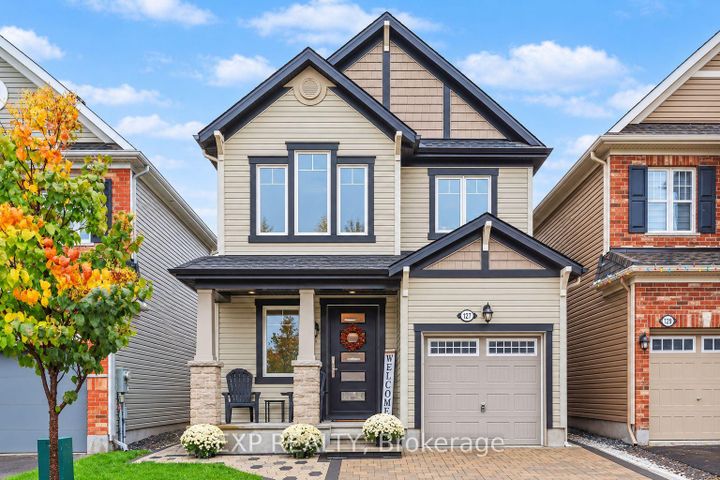 Photo 2 at 127 Switch Grass Crescent, Nepean (Half Moon Bay), Ottawa