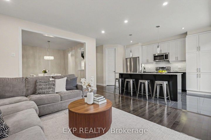 Photo 6 at 127 Switch Grass Crescent, Nepean (Half Moon Bay), Ottawa