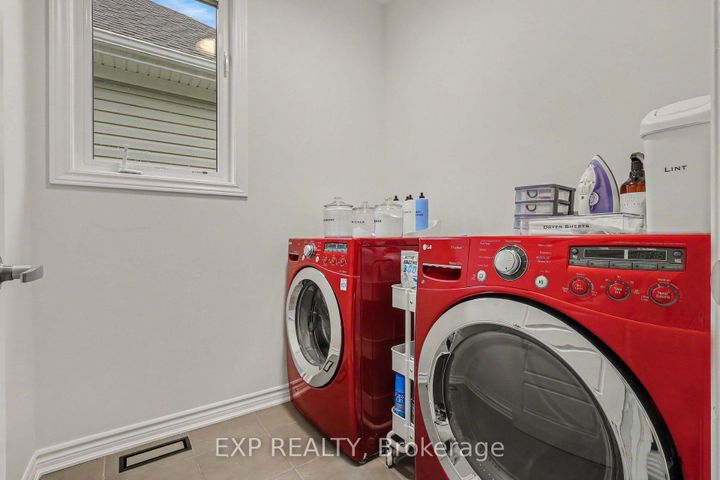 Photo 25 at 127 Switch Grass Crescent, Nepean (Half Moon Bay), Ottawa