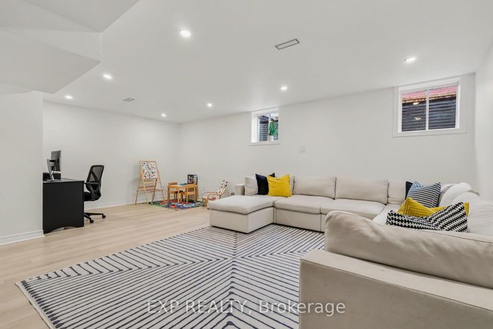 Photo 26 at 127 Switch Grass Crescent, Nepean (Half Moon Bay), Ottawa